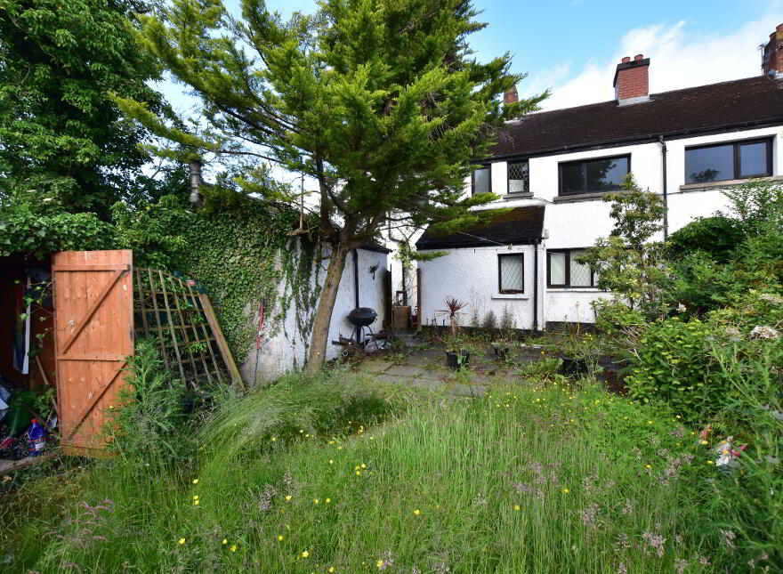 32 Queensway, Derriaghy, Lisburn, BT17 9EX