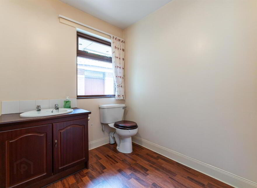 156 Gilnahirk Road, Belfast, BT5 7QQ