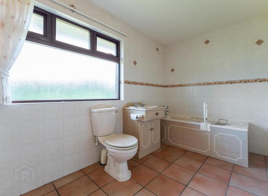 156 Gilnahirk Road, Belfast, BT5 7QQ