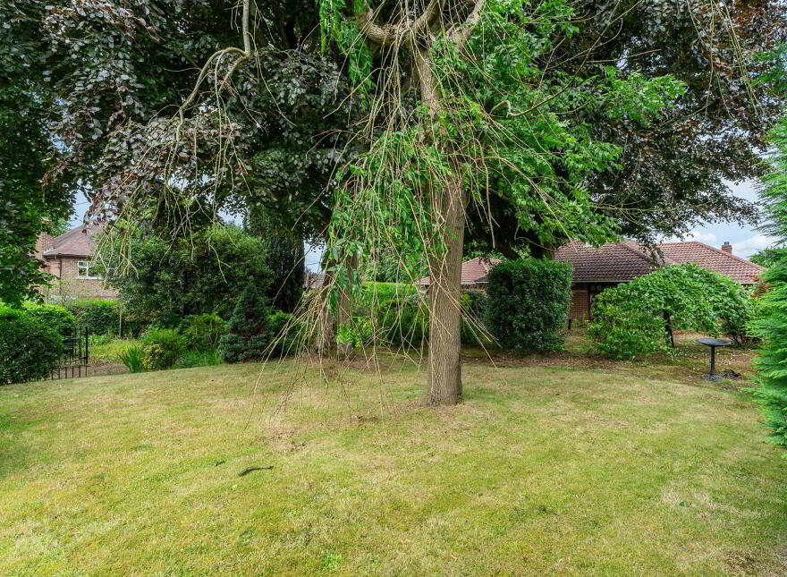 156 Gilnahirk Road, Belfast, BT5 7QQ