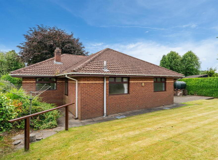 156 Gilnahirk Road, Belfast, BT5 7QQ