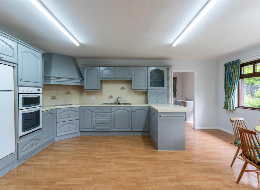 156 Gilnahirk Road, Belfast, BT5 7QQ