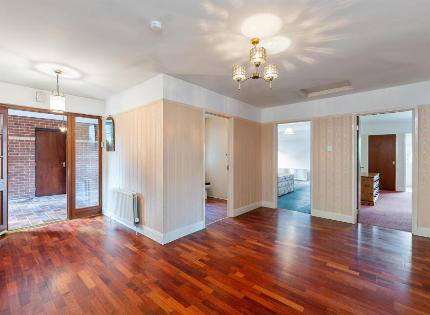 156 Gilnahirk Road, Belfast, BT5 7QQ