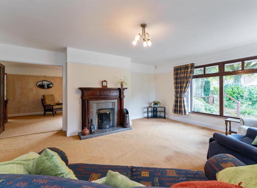 156 Gilnahirk Road, Belfast, BT5 7QQ