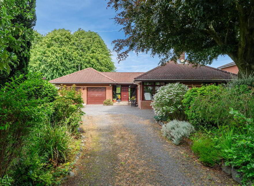 156 Gilnahirk Road, Belfast, BT5 7QQ