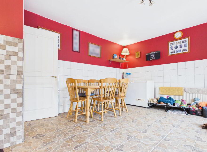8 The Meadows, Rushbrooke Links, Cobh, P24TK25