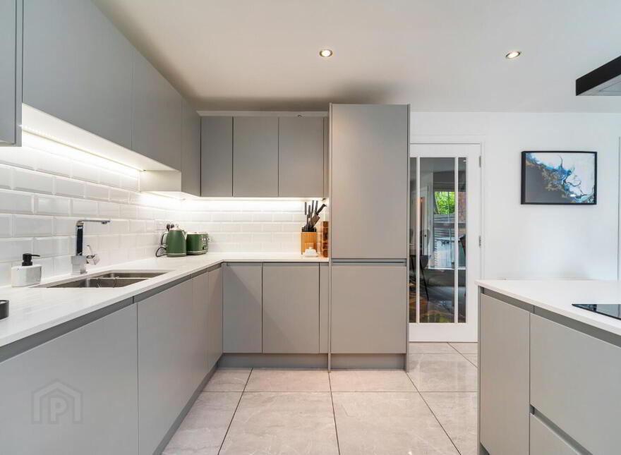 42 Lewis Avenue, Belfast, BT4 1FD
