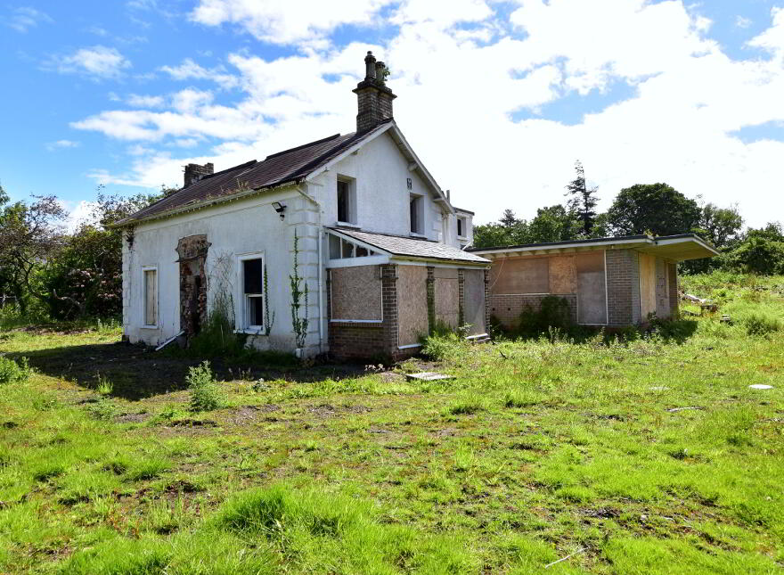 24/26 Queensway, Derriaghy, Lisburn, BT17 9EX