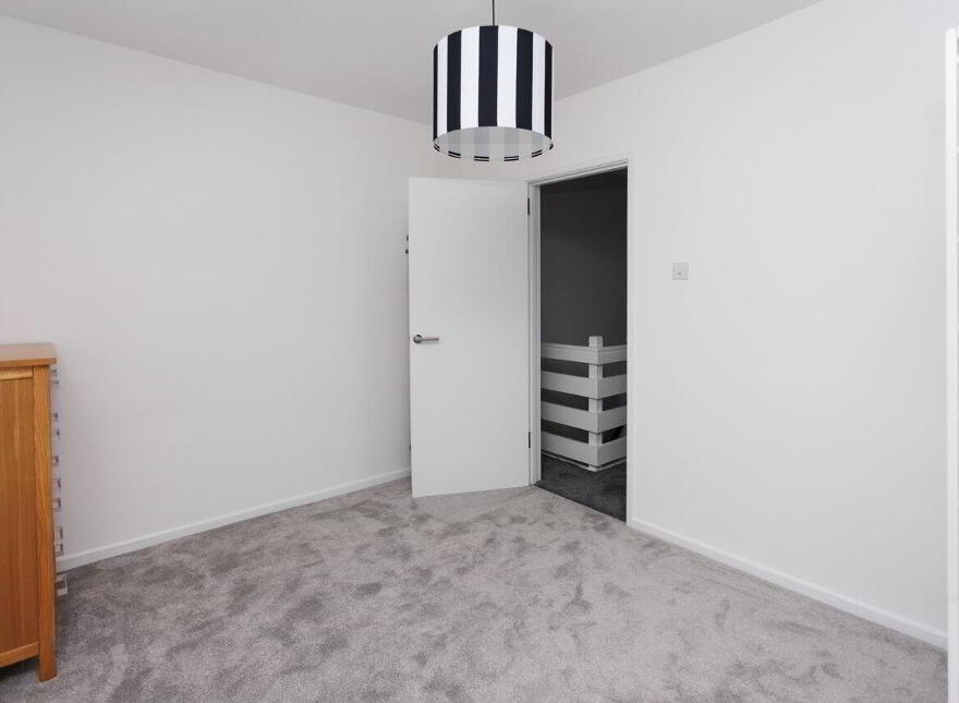 4 Chobham Street, Belfast, BT5 5BL