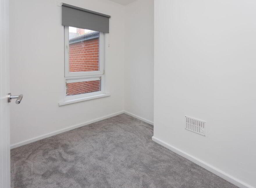 4 Chobham Street, Belfast, BT5 5BL
