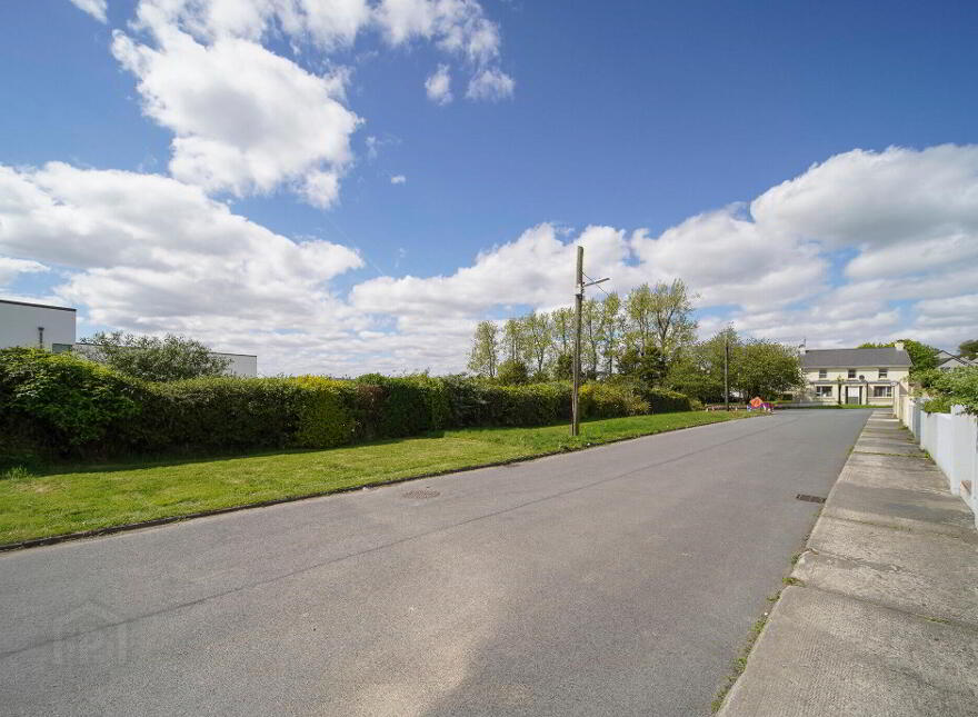 8 Knocknamona Terrace, Letterkenny, F92Y1FP