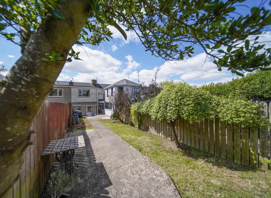8 Knocknamona Terrace, Letterkenny, F92Y1FP