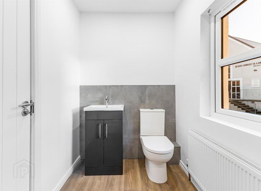47 Southwell Road, Bangor, BT20 3AQ