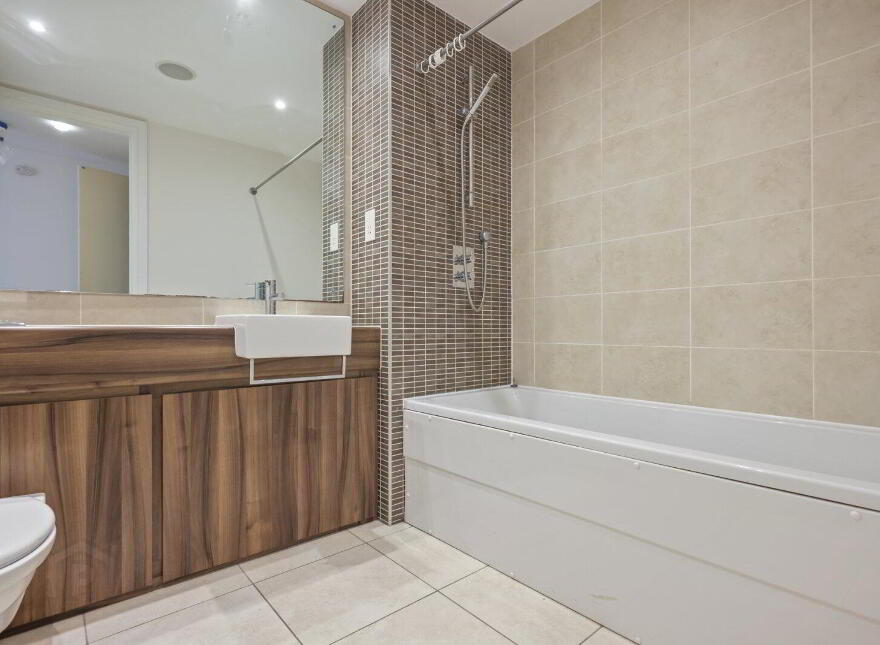 Apartment 9.02 The Arc 2I Queens Road, Belfast, BT3 9FL