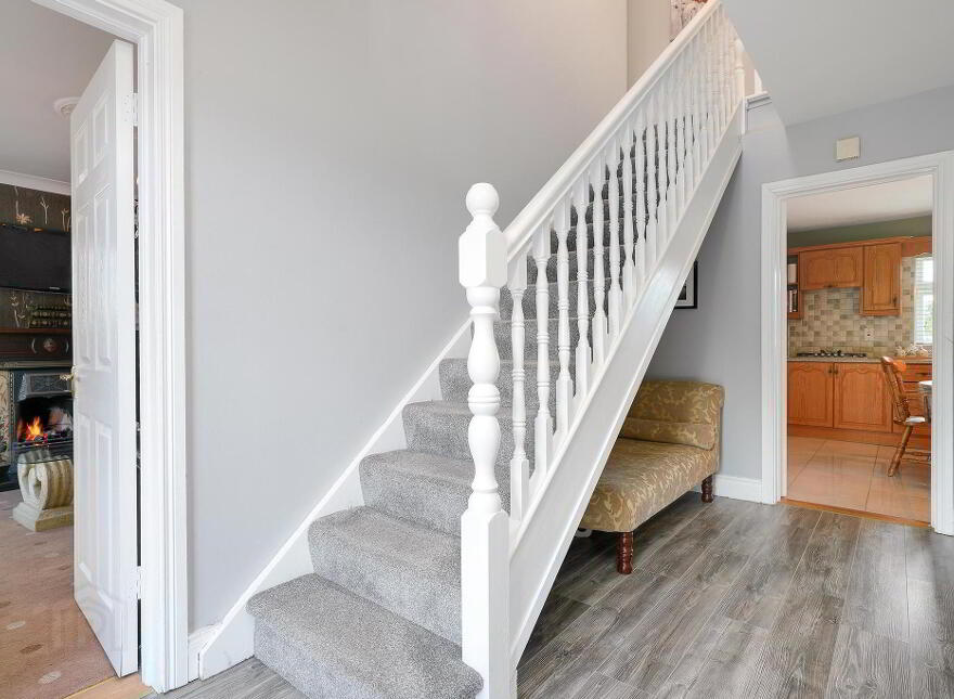 30 Lakeview, Virginia, A82R283