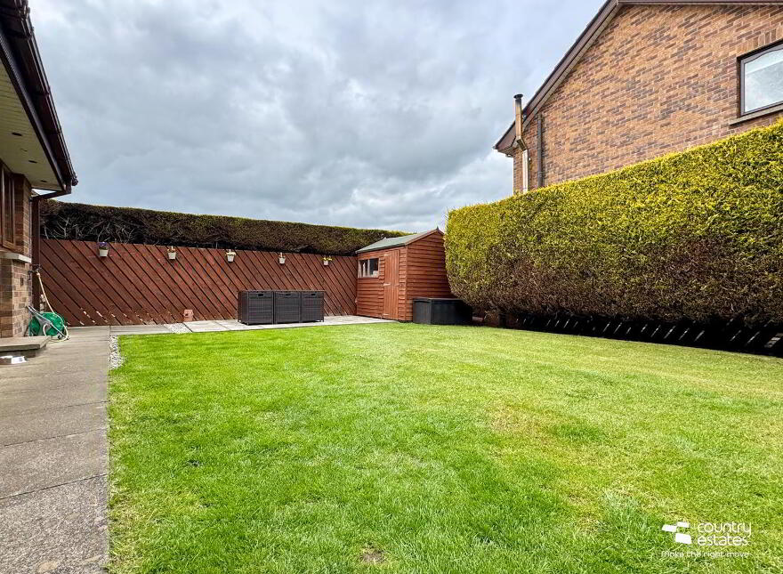 35 Russell Manor, Ballyclare, BT39 9YR