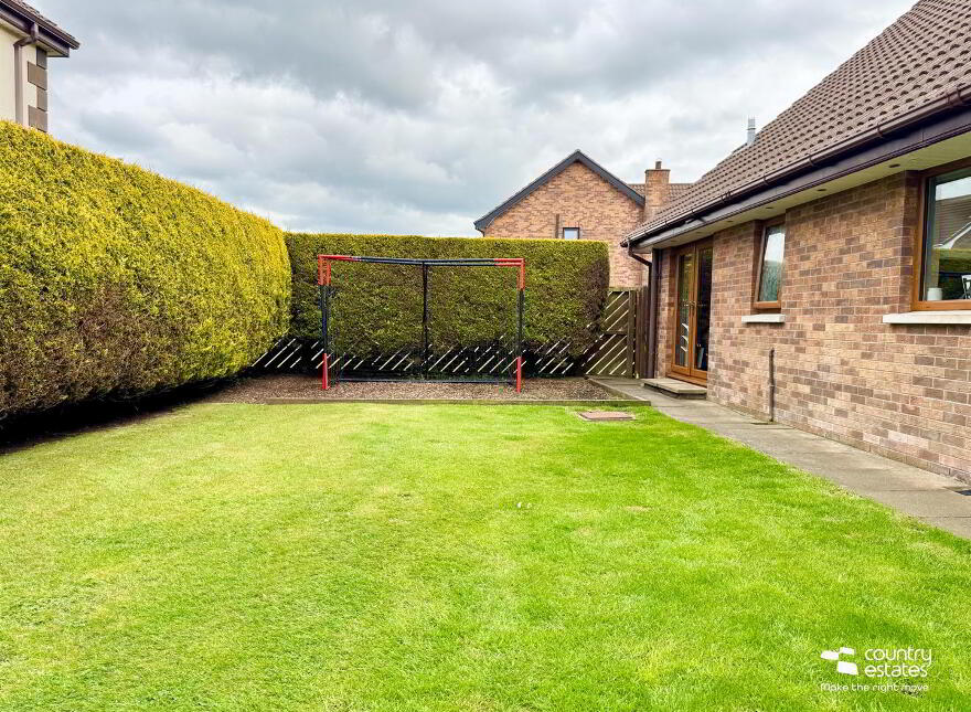 35 Russell Manor, Ballyclare, BT39 9YR