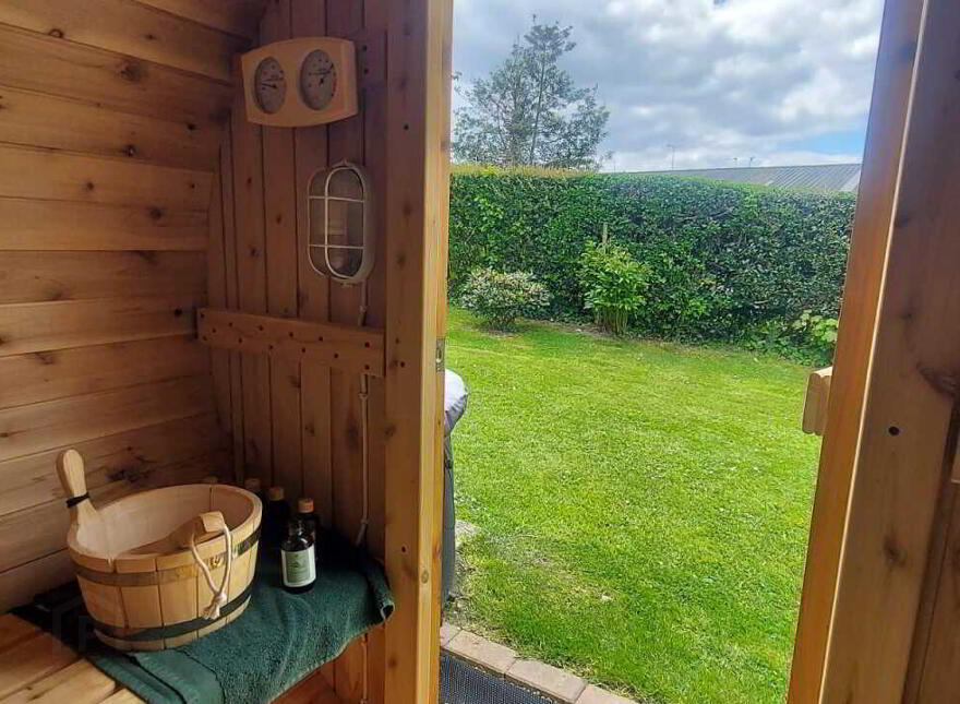 La Maison De Ville, 59 Killyleagh Street, Crossgar, Downpatrick, BT30 9DQ