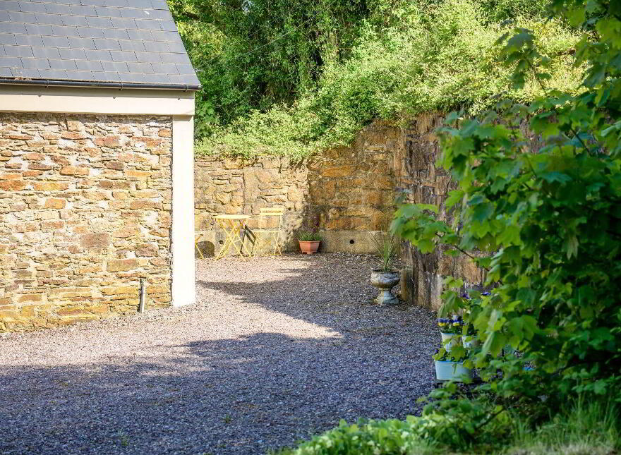 Barn Lodge, Knocknalurgan, Carrigaline, P43RX27