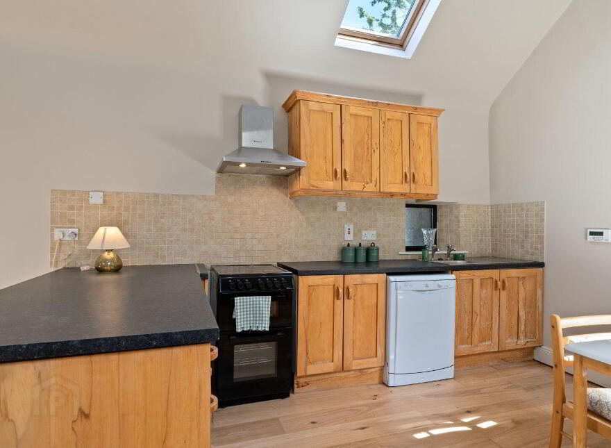 Barn Lodge, Knocknalurgan, Carrigaline, P43RX27