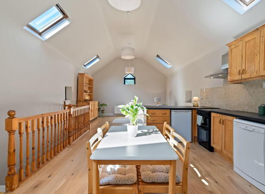 Barn Lodge, Knocknalurgan, Carrigaline, P43RX27