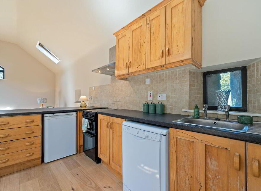 Barn Lodge, Knocknalurgan, Carrigaline, P43RX27