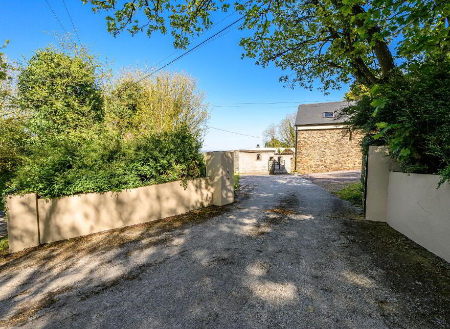 Barn Lodge, Knocknalurgan, Carrigaline, P43RX27