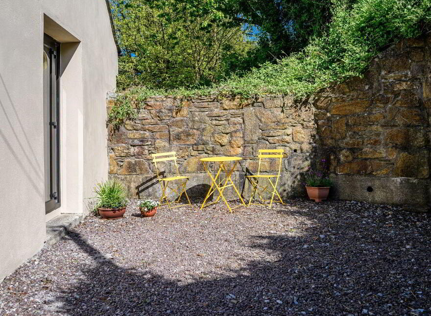 Barn Lodge, Knocknalurgan, Carrigaline, P43RX27