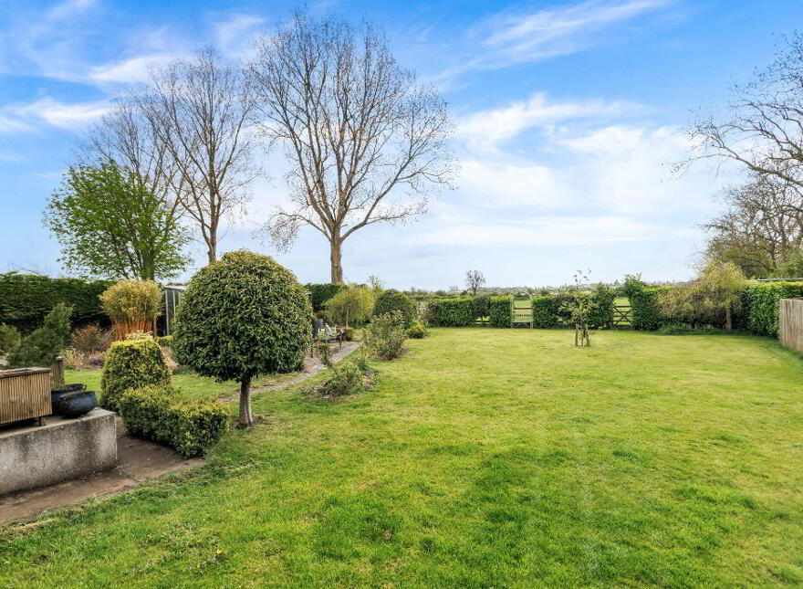 Marfield Lodge On Approx 9.96 Acres, 4.03 Ha, Mooretown, Ratoath, A85T210