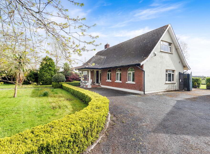 Marfield Lodge On Approx 9.96 Acres, 4.03 Ha, Mooretown, Ratoath, A85T210