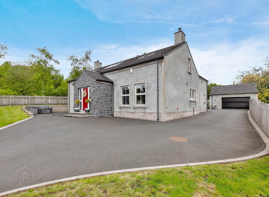 15a Scottstown Road, Moorfields, Ballymena, BT42 4RA