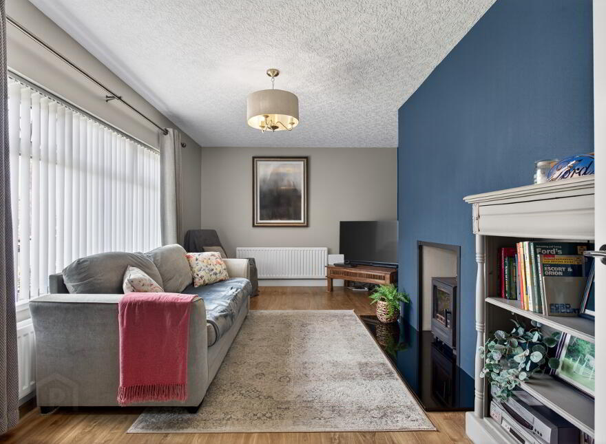 19 Hollybank Park, Ballymena, BT42 2HJ