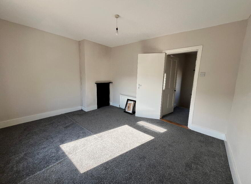 19 Ellis Street, Carrickfergus, BT38 8AY