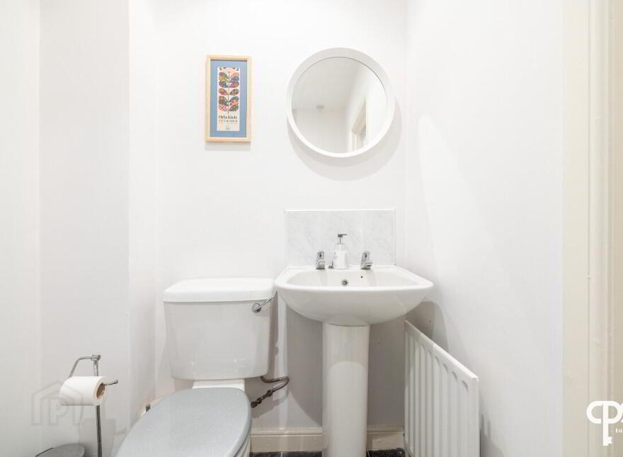52E Wellington Park, Belfast, BT9 6DP