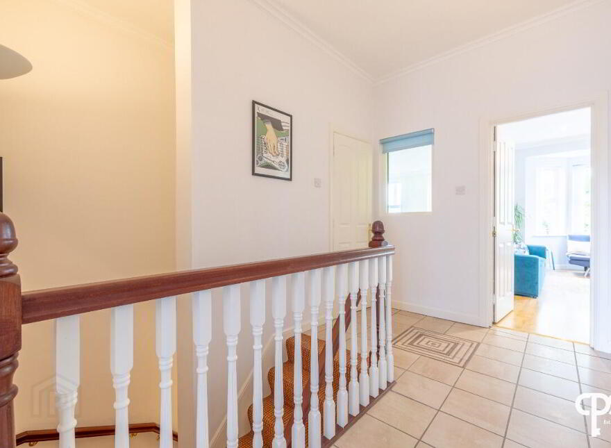 52E Wellington Park, Belfast, BT9 6DP