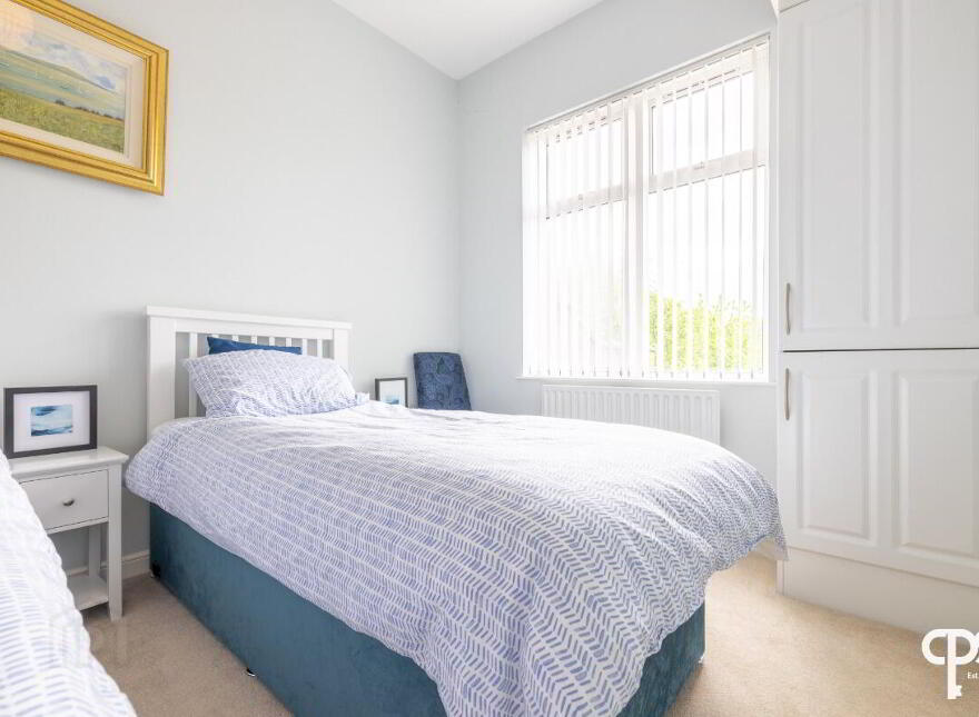 52E Wellington Park, Belfast, BT9 6DP