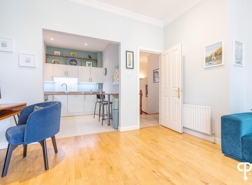 52E Wellington Park, Belfast, BT9 6DP