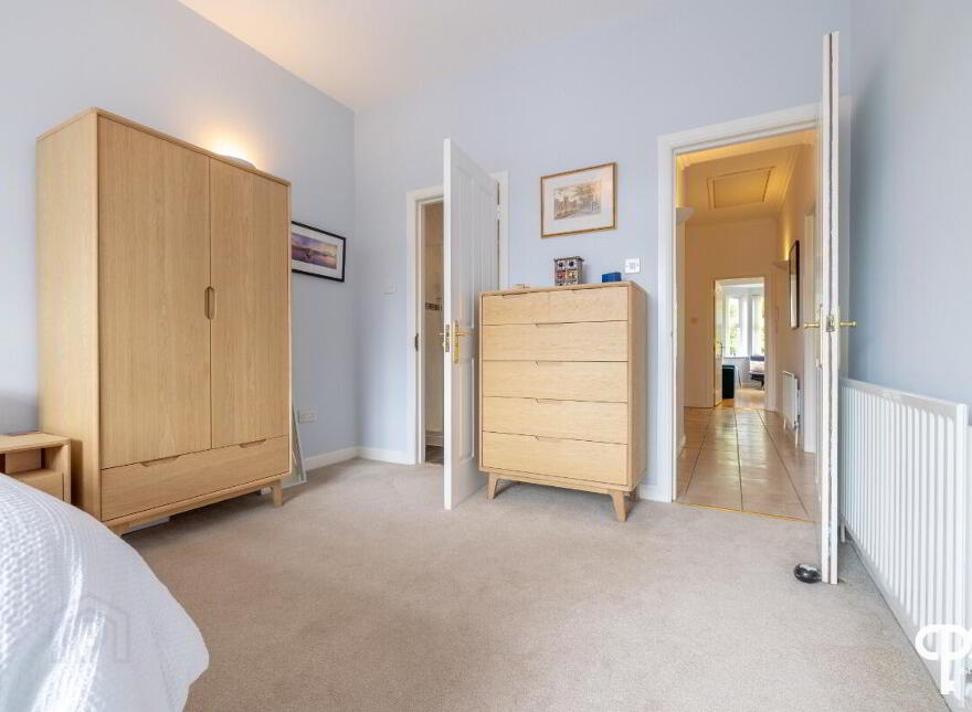 52E Wellington Park, Belfast, BT9 6DP