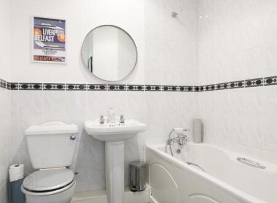 52E Wellington Park, Belfast, BT9 6DP
