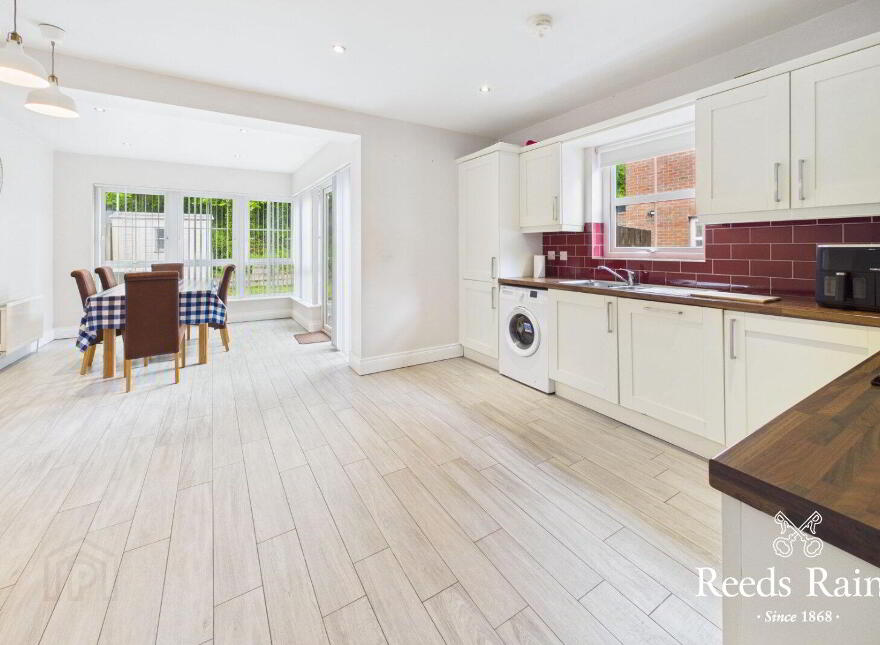 75 Bush Manor, Antrim, BT41 2WG