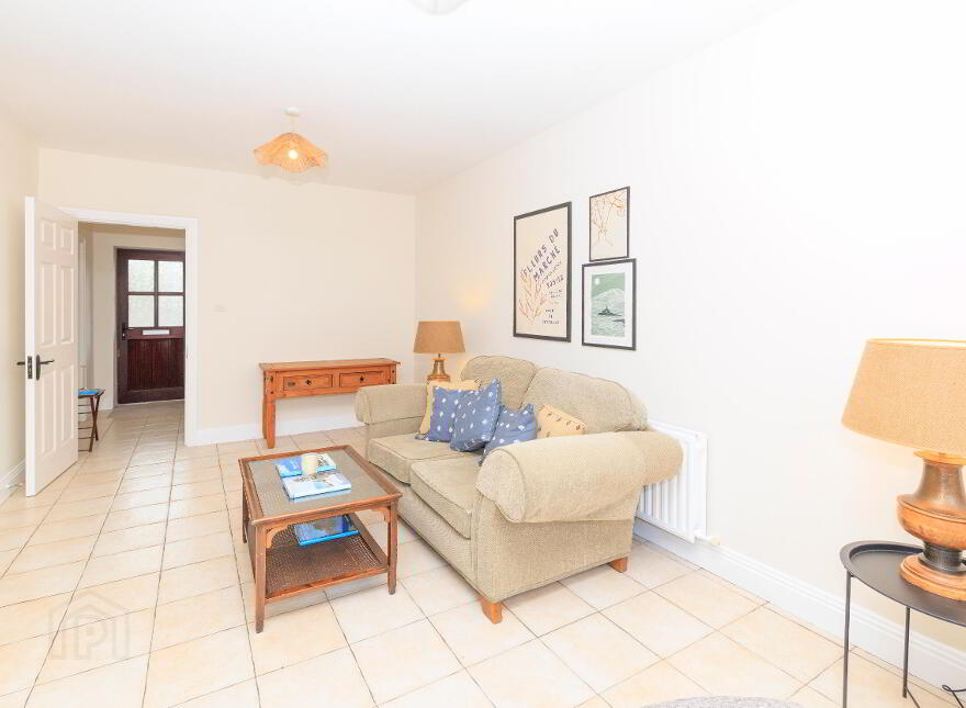 10 An Doirin, Green Street, Dingle, V92EH73