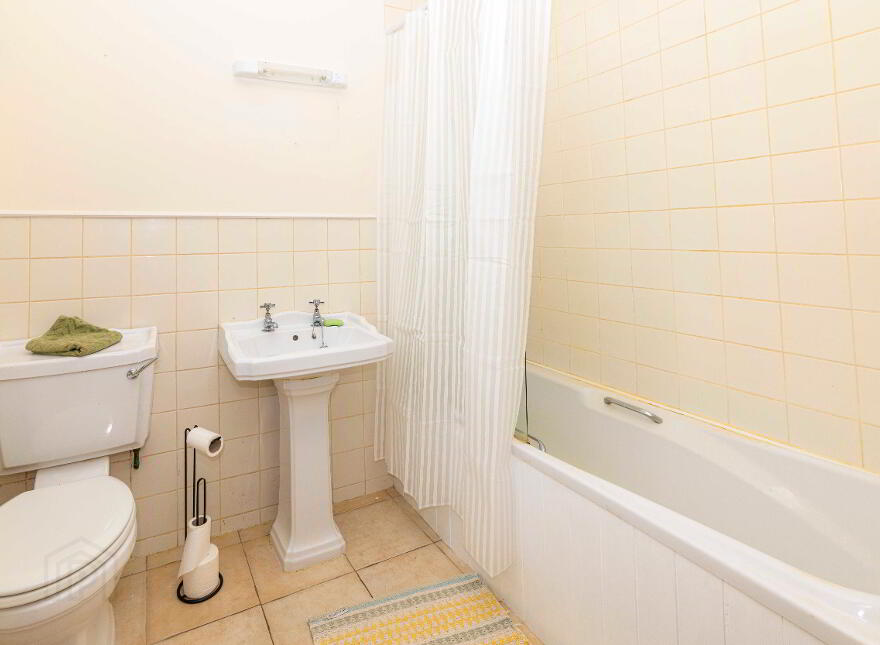 10 An Doirin, Green Street, Dingle, V92EH73