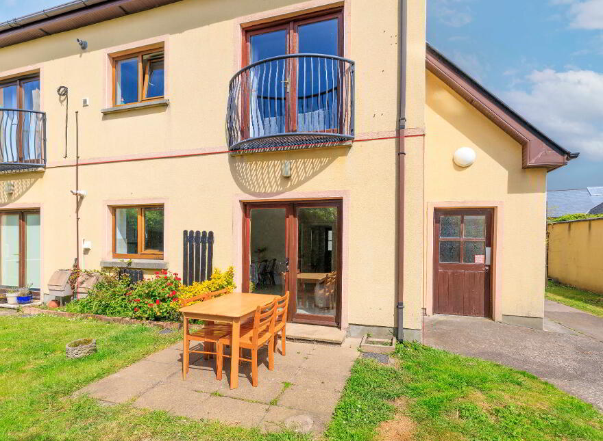 10 An Doirin, Green Street, Dingle, V92EH73
