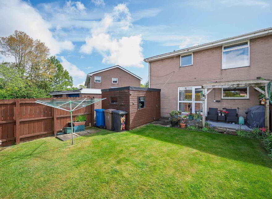 11 Kilmory Gardens, Belfast, BT5 7GB
