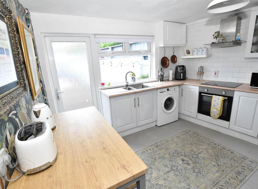 119 South Street, Newtownards, BT23 4JY