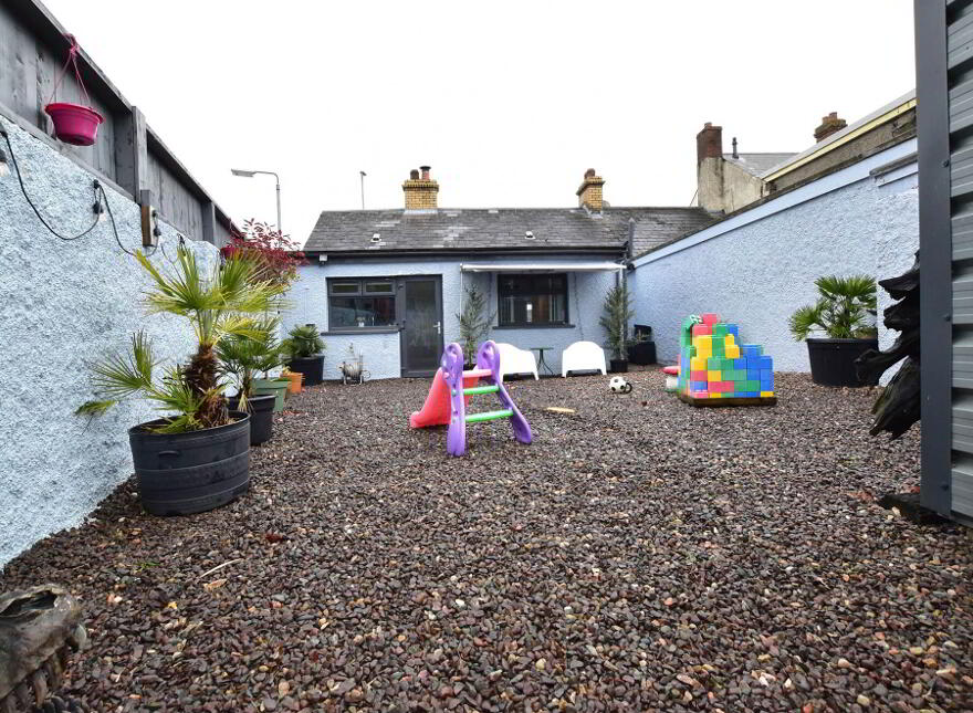 119 South Street, Newtownards, BT23 4JY