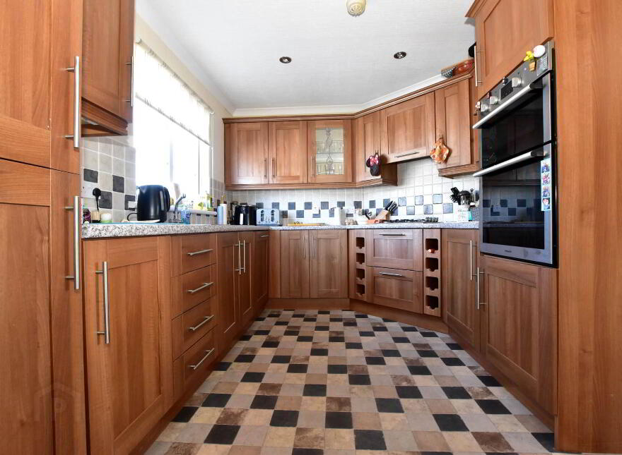 5 Greenfinch Close, Ballyhalbert, Newtownards, BT22 1UP