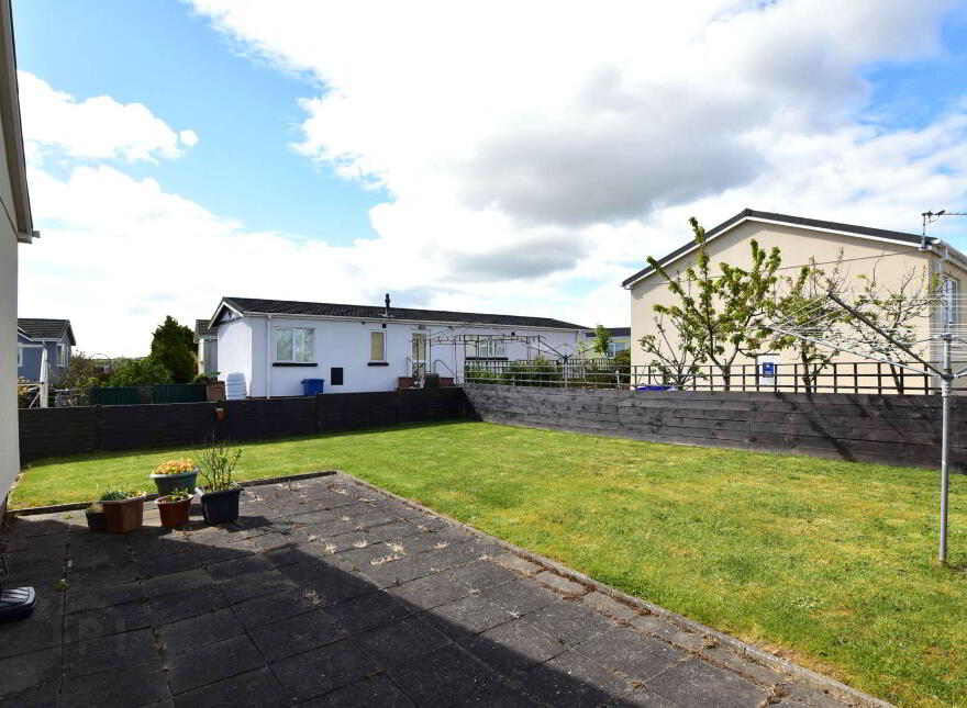 5 Greenfinch Close, Ballyhalbert, Newtownards, BT22 1UP