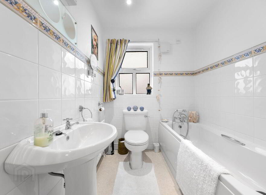 7C Causeway View Terrace, Portrush, BT56 8AT