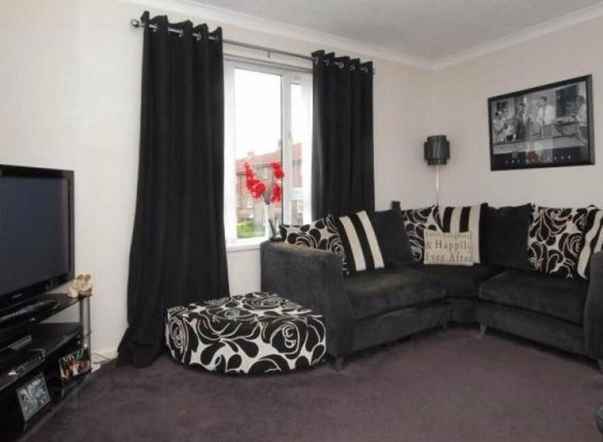 7f Glenarm Square, Finaghy, Belfast, BT10 0FD